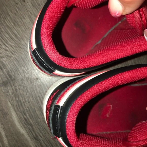 Red/Black Nike Shoes - Picture 7 of 8